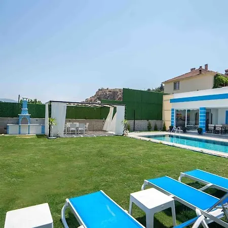 Star Blue Villa