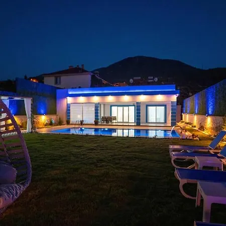 Star Blue Villa