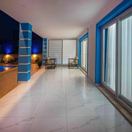 Star Blue Villa